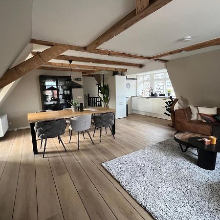 Stadslogies Het Leven Leeuwarden Bagian luar foto