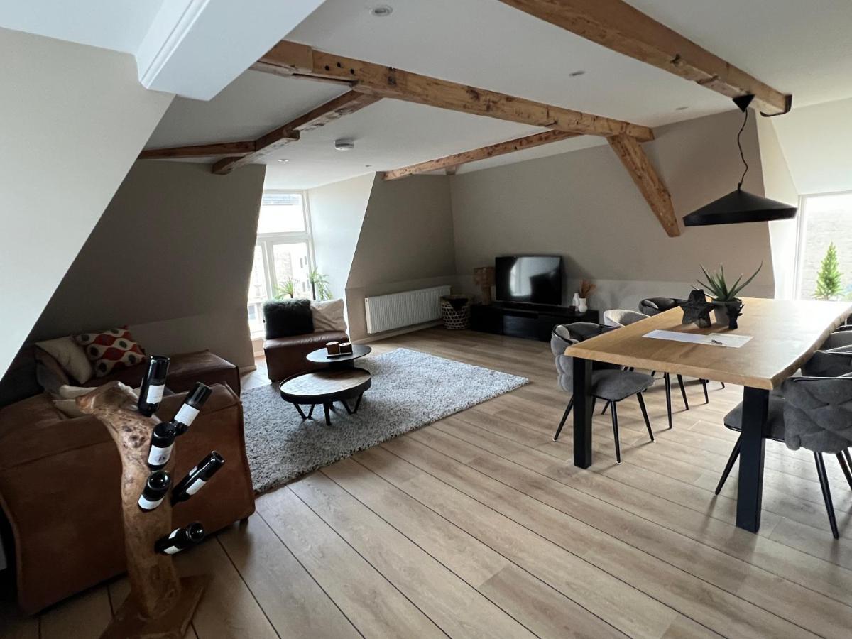 Stadslogies Het Leven Leeuwarden Bagian luar foto